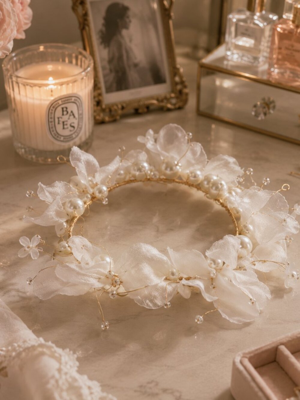 White Floral Pearl Hair Vine